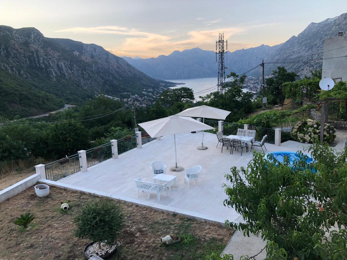 Apartments Panoramic Paradise Kotor Bagian luar foto