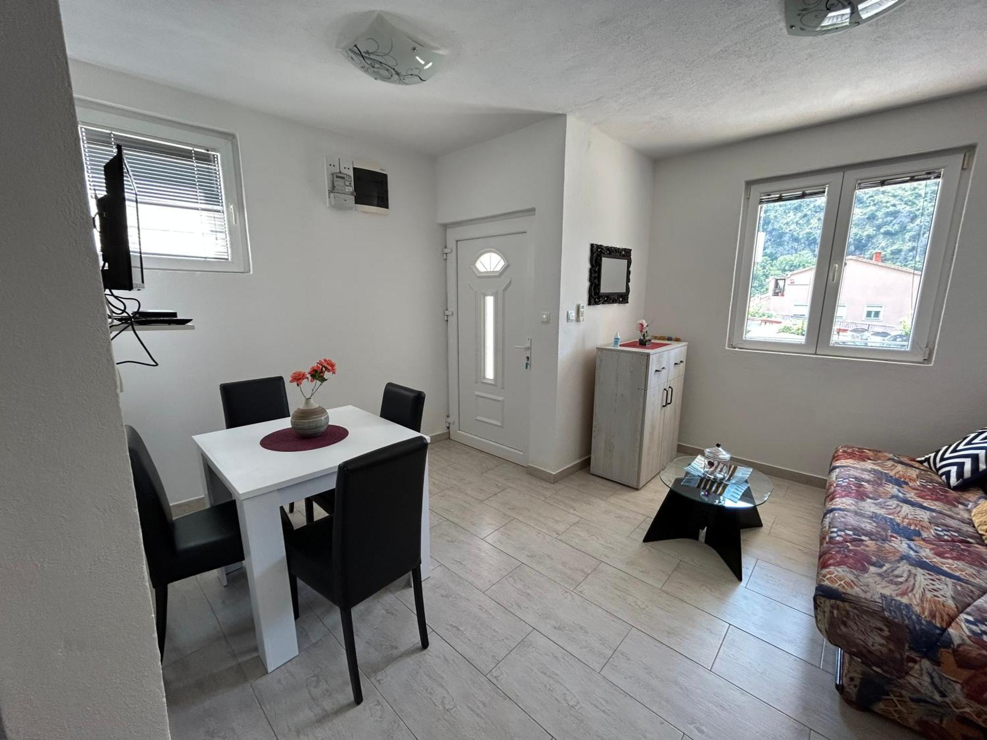 Apartments Panoramic Paradise Kotor Bagian luar foto